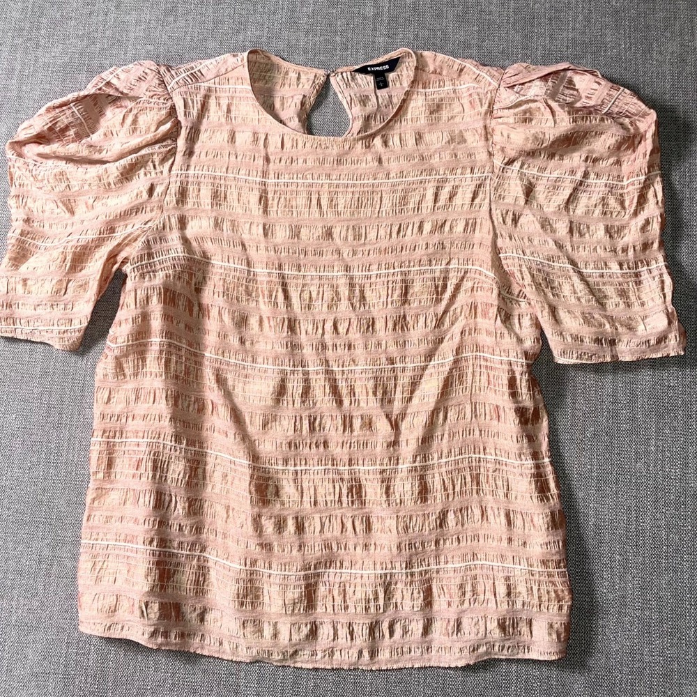 Express‎ Cassins Detailed Blouse Top Womens Large Pink Crew Neck Keyhole Back